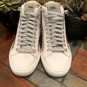 P448 Hightop leopard sneakers